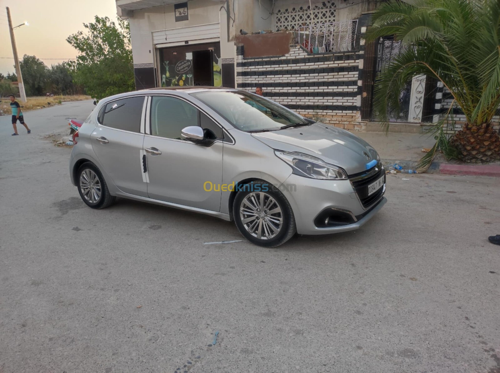 Peugeot 208 2016 Allure Facelift