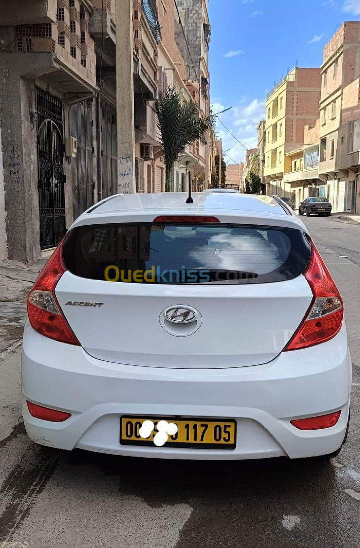 Hyundai Accent RB  5 portes 2017 