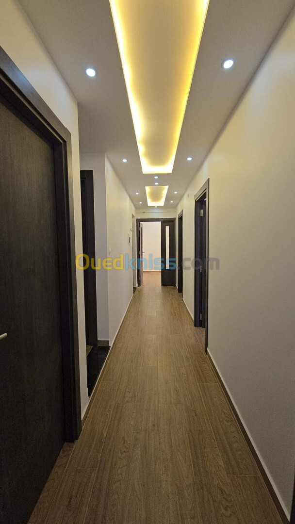 Vente Appartement F4 Alger Bordj el bahri