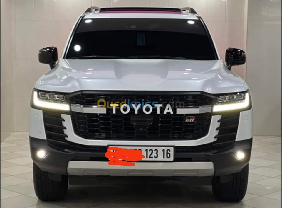 Toyota Land cruiser 2023 .