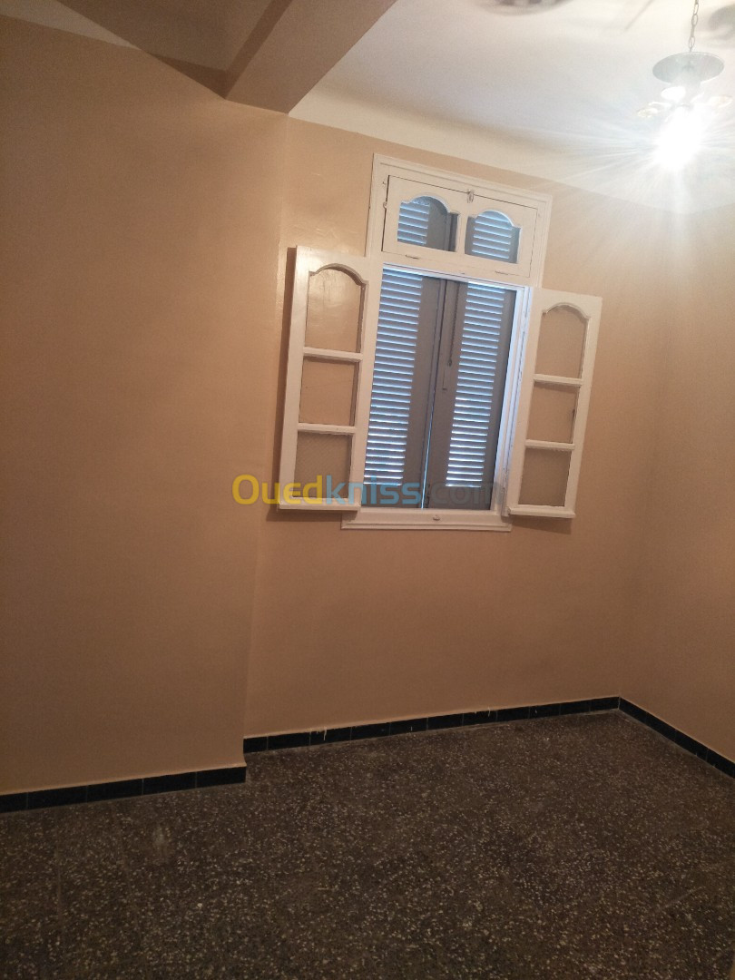 Location Appartement F03 Tizi Ouzou Draa ben khedda