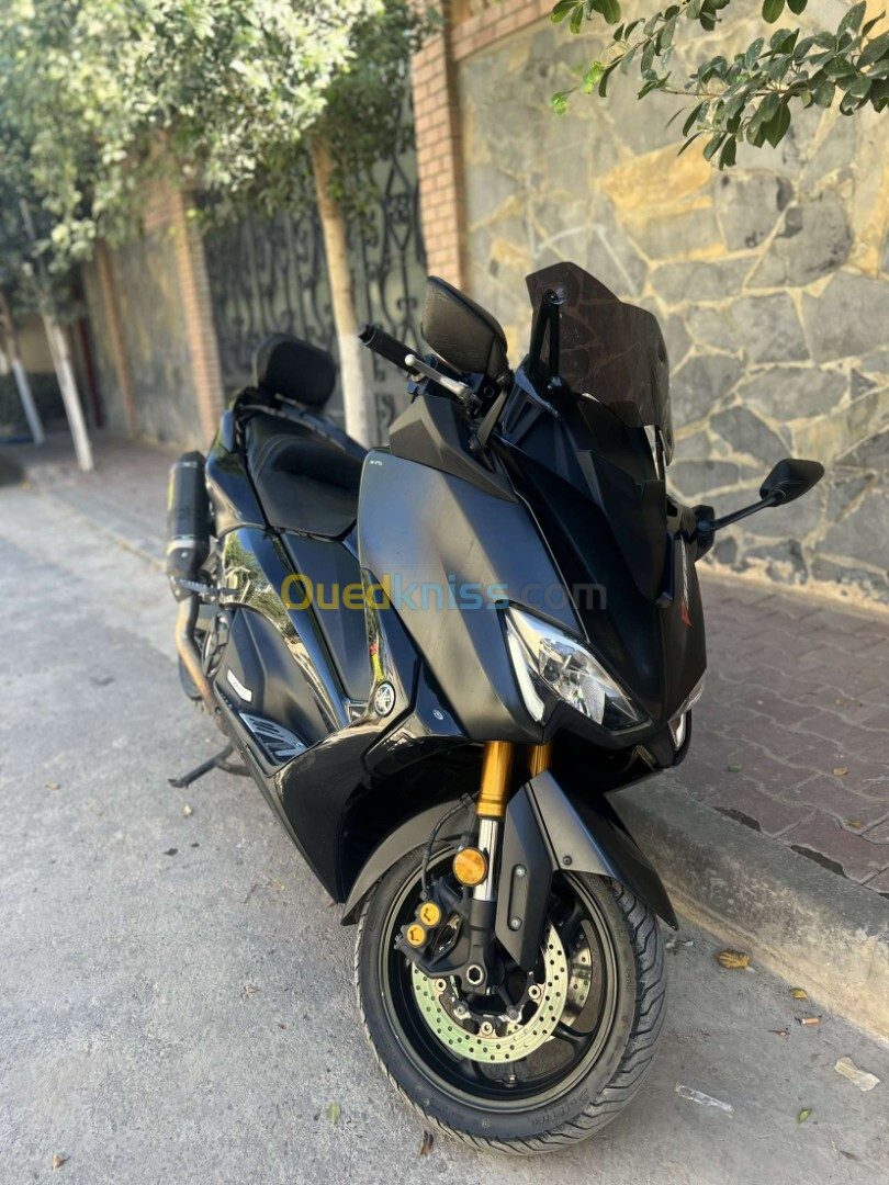 Yamaha Tmax 2018