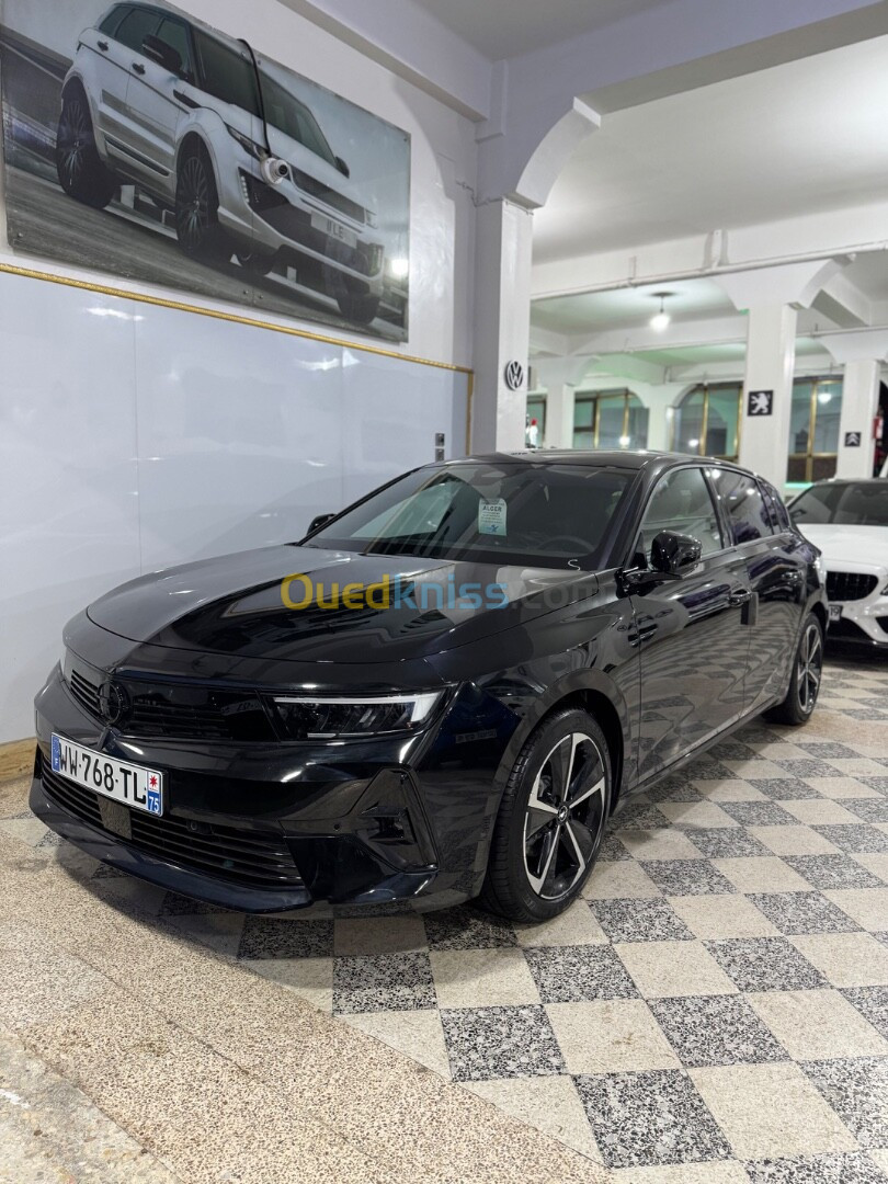 Opel Astra 2024 