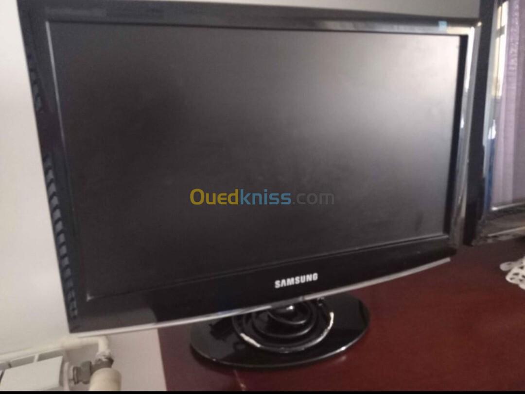 Ecran Samsung Syncmaster 933.