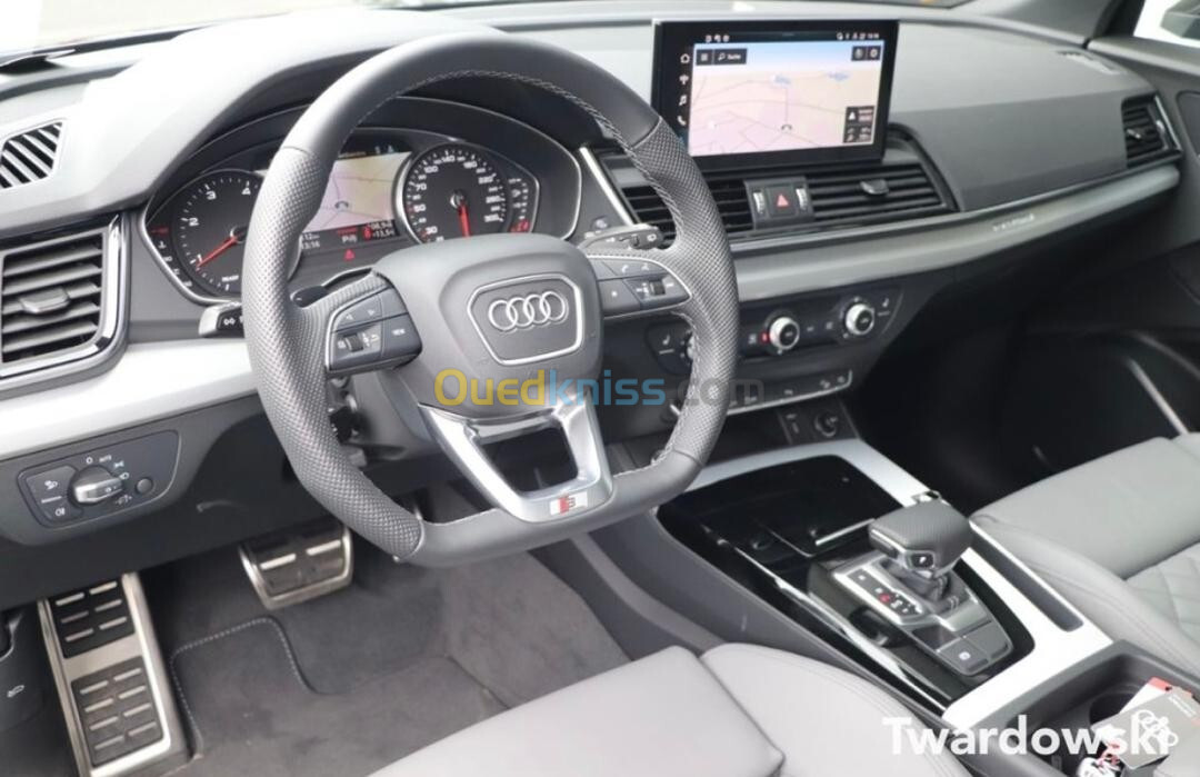 Audi Q5 2023 S.line sport back