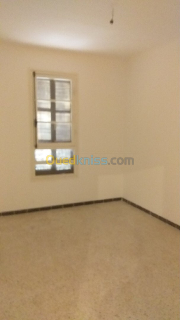 Location Appartement F4 Alger Ain naadja