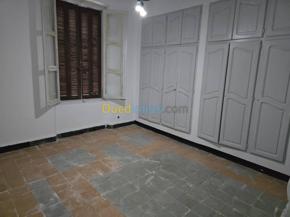 Location Appartement F3 Annaba Annaba