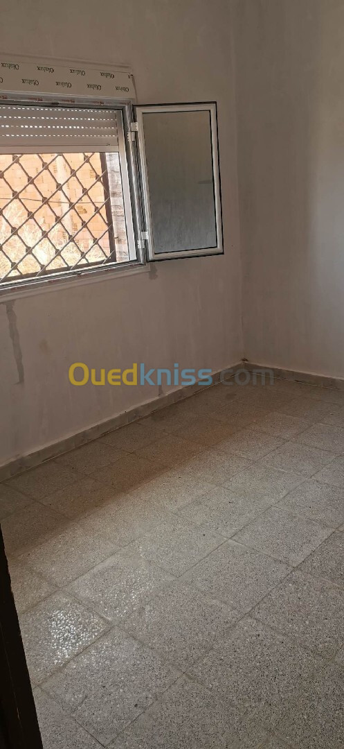 Vente Appartement F3 Mostaganem Hadjadj