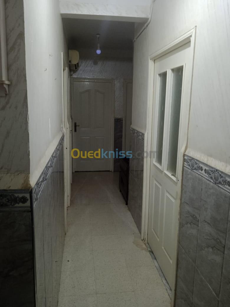 Location Appartement F4 Alger Mahelma