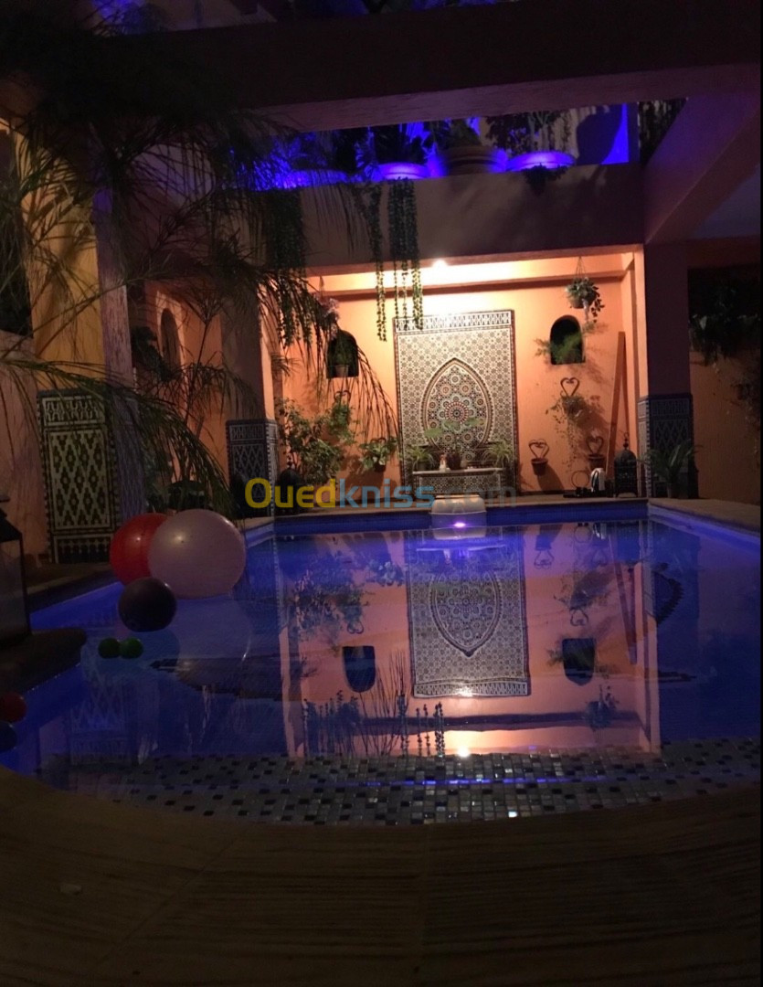 Location vacances Niveau De Villa F6 Alger Cheraga