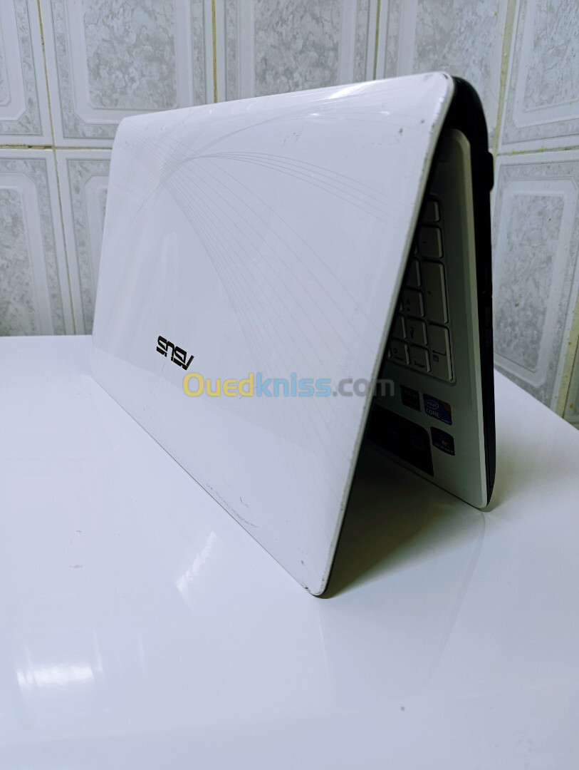 Pc portable Asus i3 