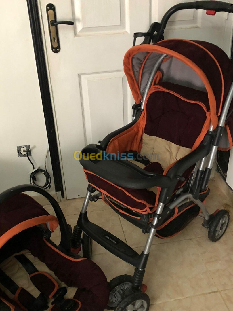 Poussette et siège auto pour bébé 