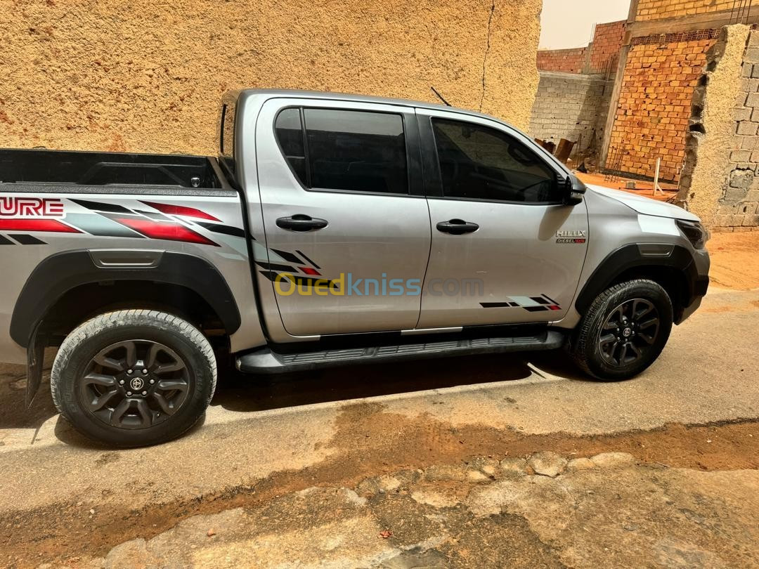 Toyota Hilux 2021 أدفنجر