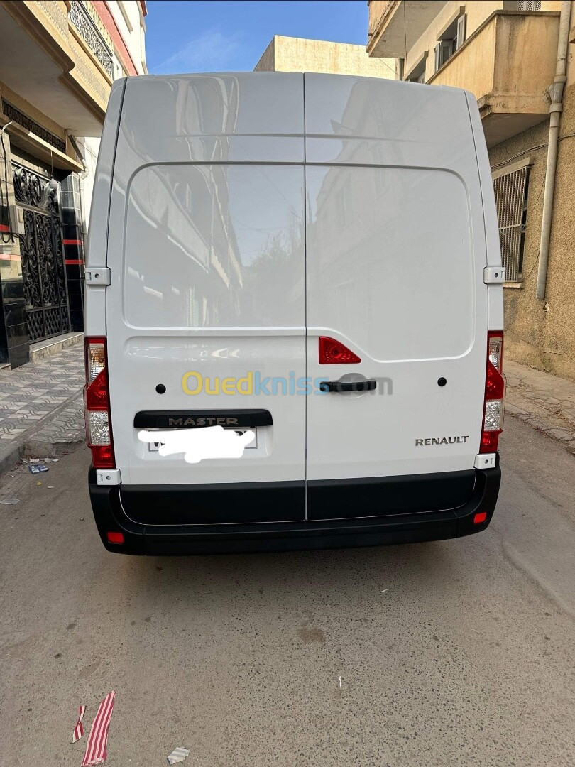 Renault Master  3 panneaux 2024