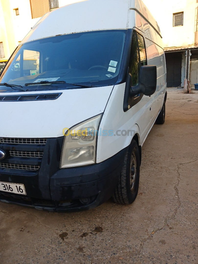 Ford Transit 2016