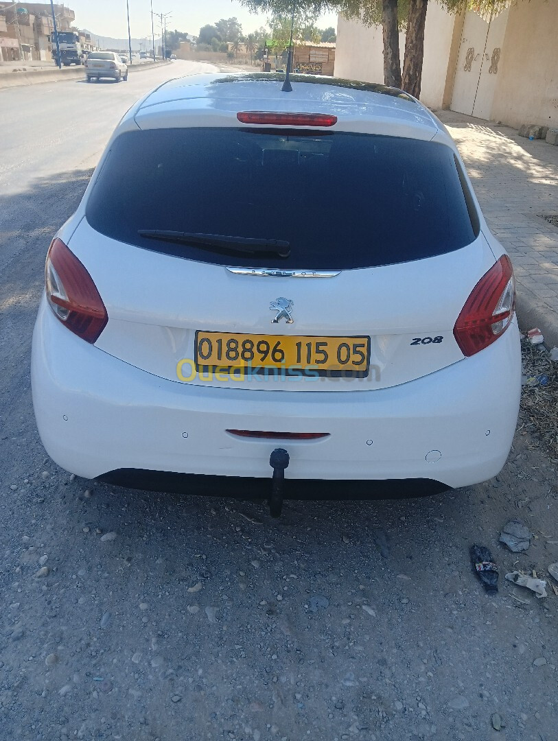 Peugeot 208 2015 