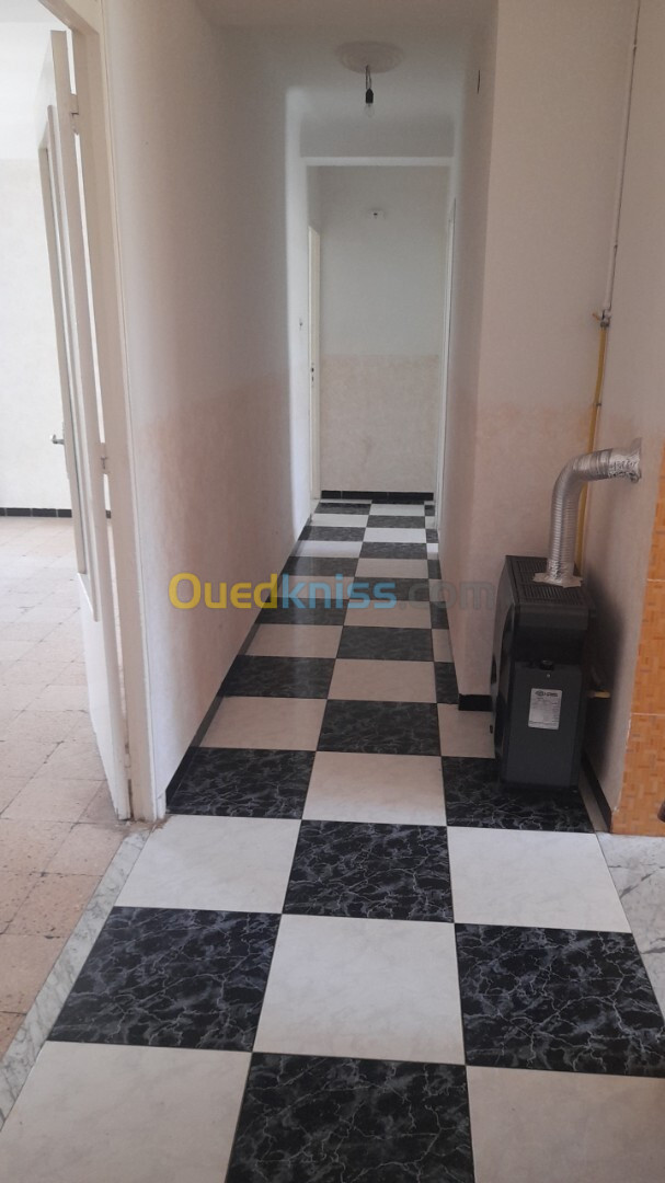 Location Appartement F3 Alger Bouzareah