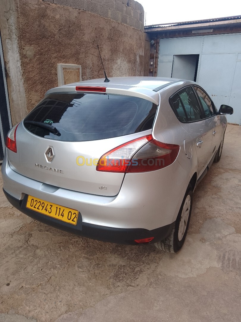 Renault Megane 3 2014 New Play