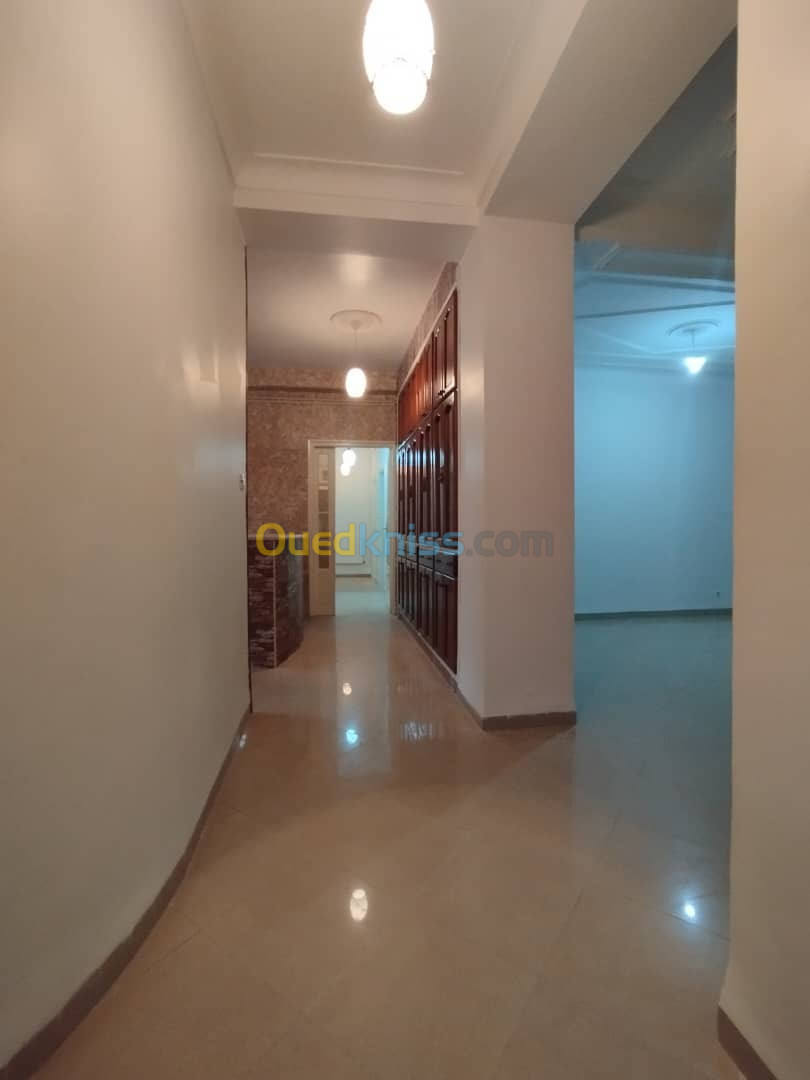 Location Appartement F5 Alger Ain naadja