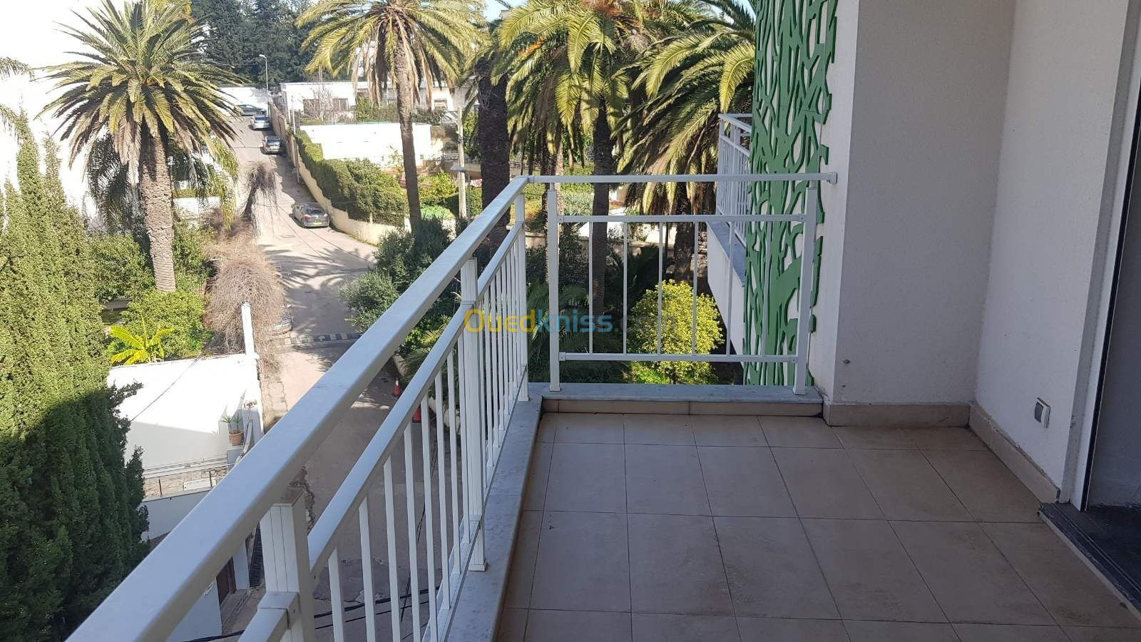 Cherche achat Appartement F4 Alger Hydra