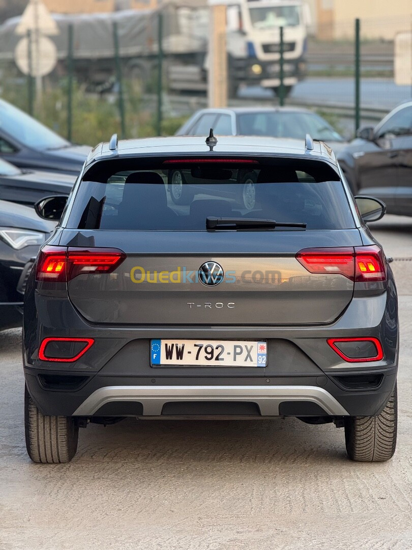 Volkswagen T-Roc 2024 