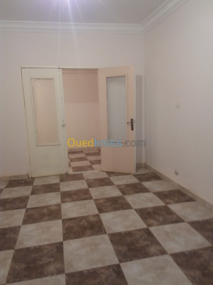 Vente Appartement F3 Tiaret Tiaret