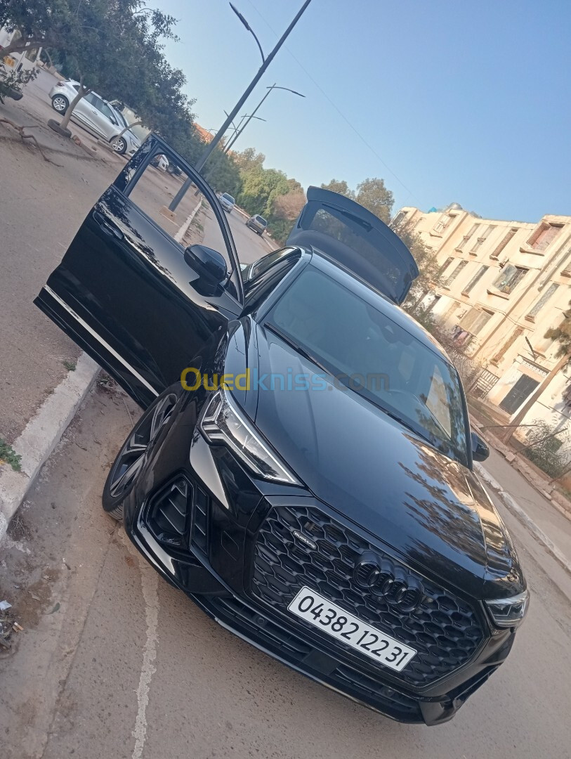 Audi Q3 2022 Black black