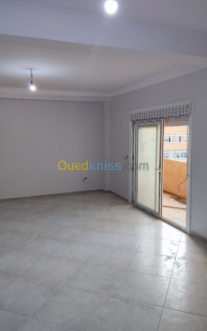 Vente Appartement F4 Skikda Ramdane djamel