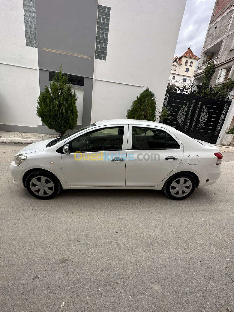 Toyota Yaris Sedan 2012 Yaris Sedan