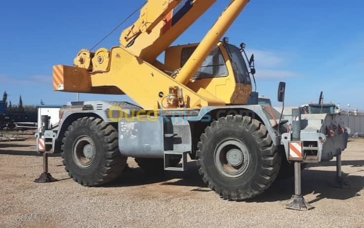 ZOOMLION GRUE MOBILE 4X4 Capacité 55T 2010