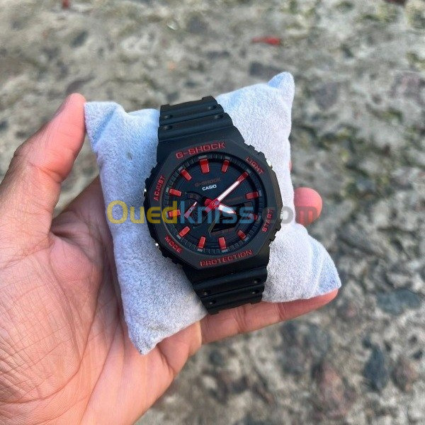 Montre Casio G-Shock Noir fond noir et rouge