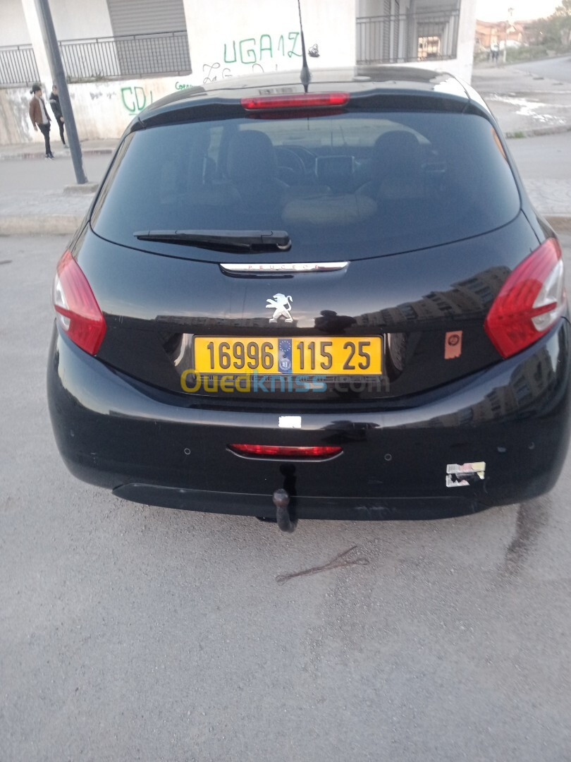 Peugeot 208 2015 Roland Garros