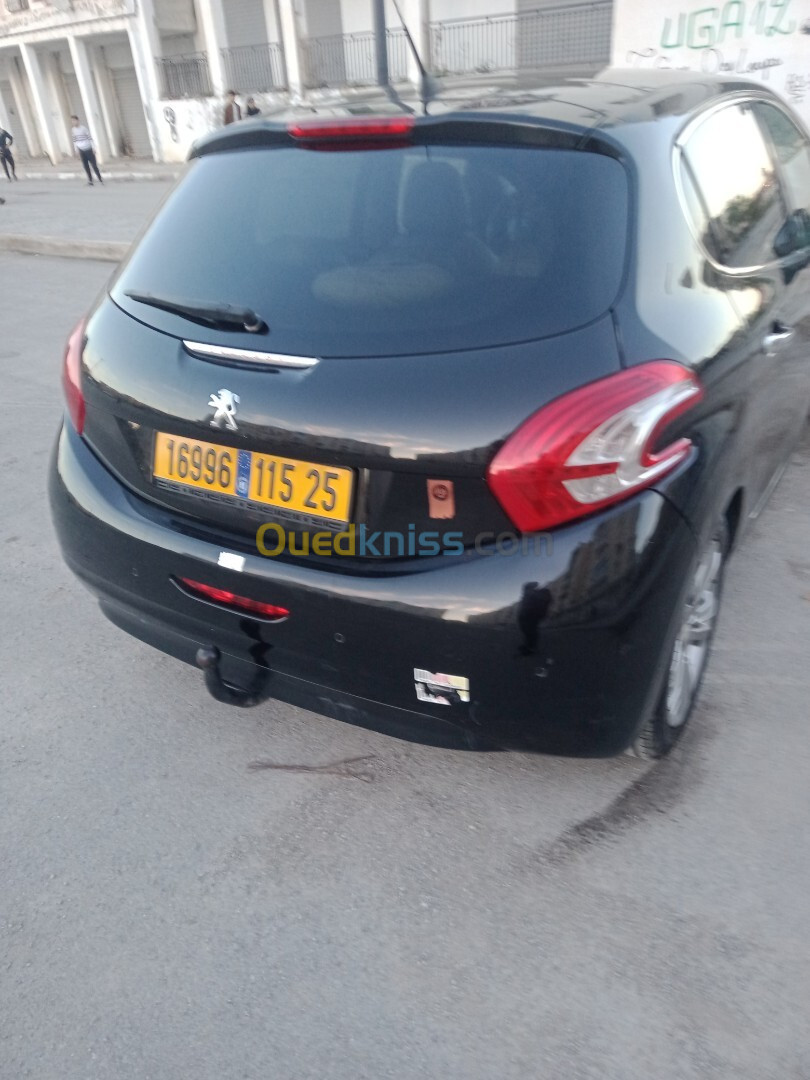 Peugeot 208 2015 Roland Garros