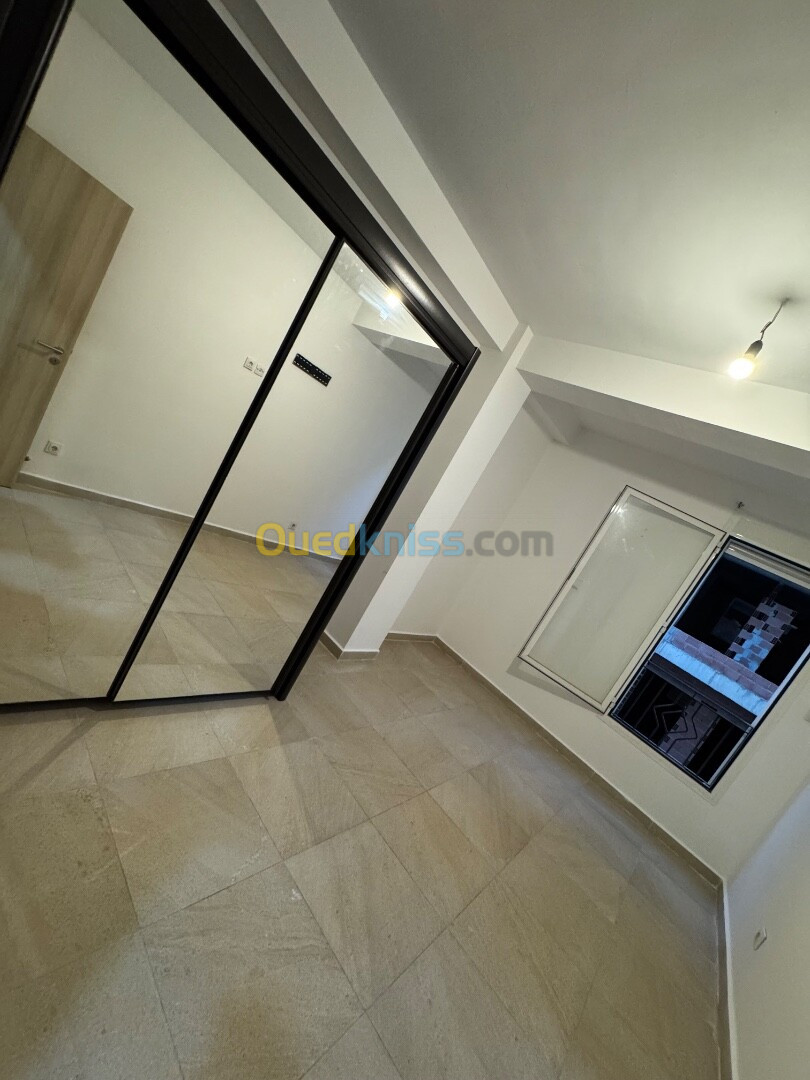 Location Appartement F5 Alger Souidania