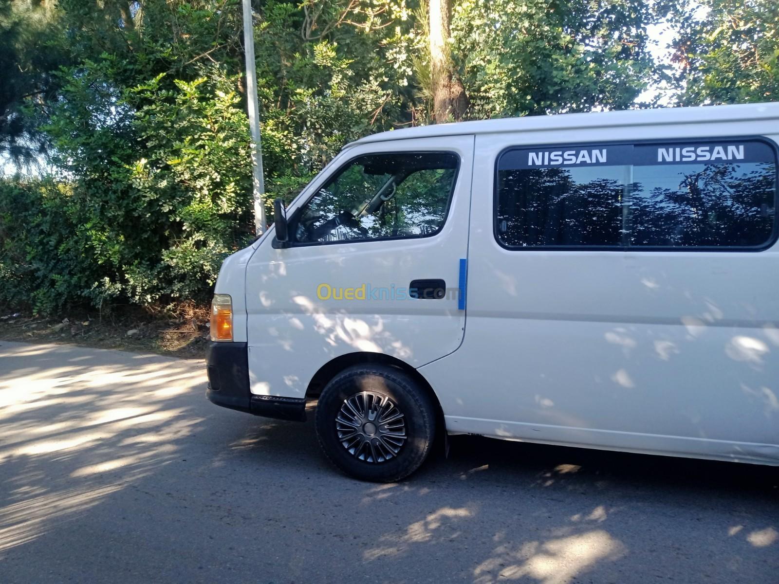 Nissan Urvan 2012 Microbus 15P