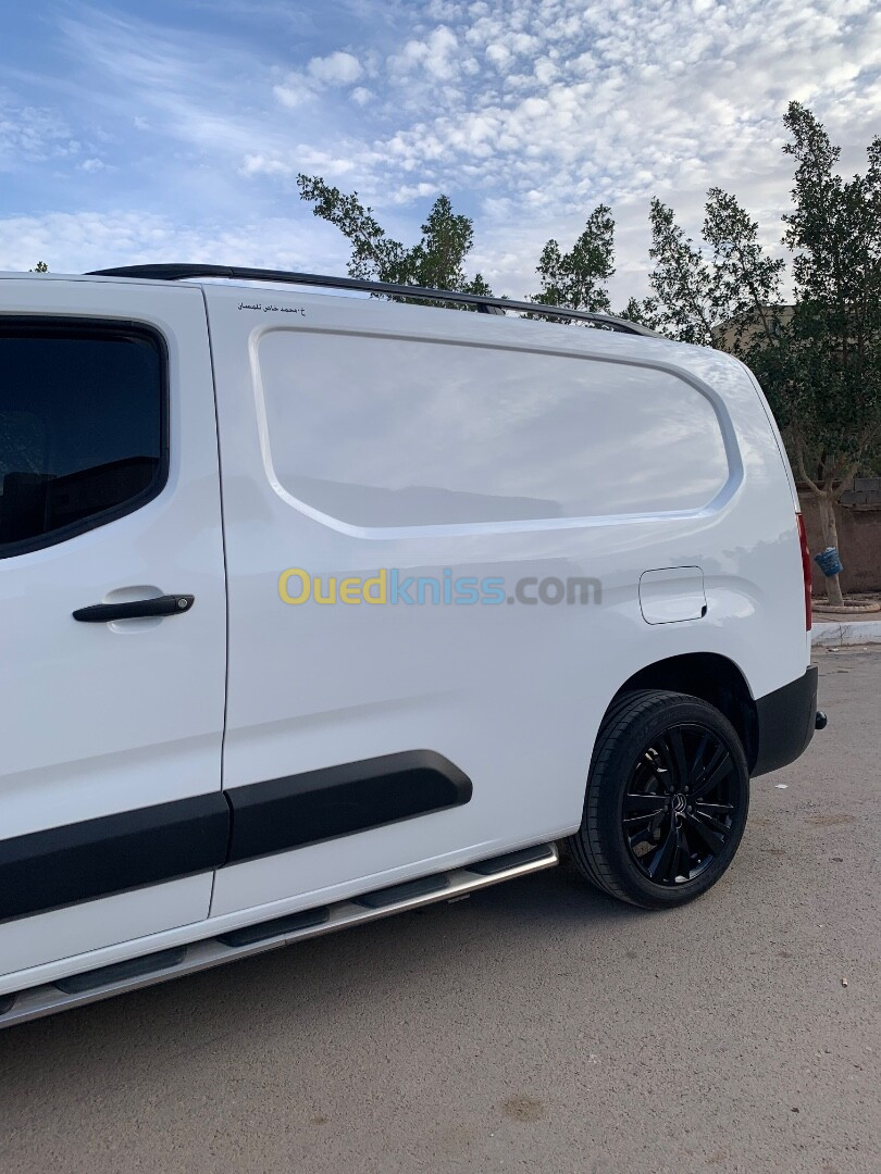 Citroen Berlingo 2022 Tolé niveau 1 châssis long