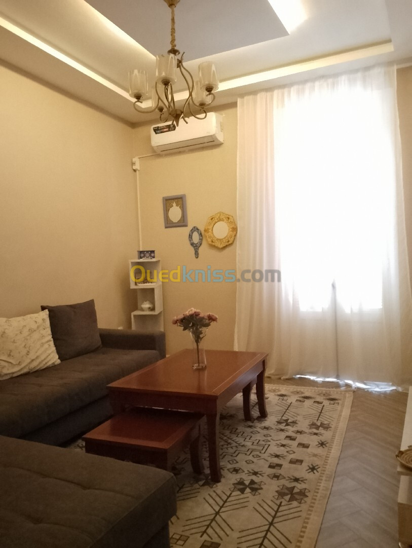 Location vacances Appartement F3 Alger Alger centre