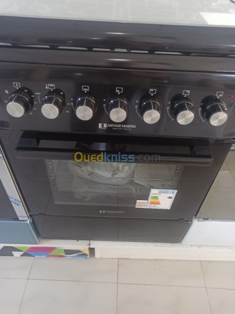 CUISINIERE ARTHUR MARTIN 4F NOIRE GAZ ELECTRIQUE WORK