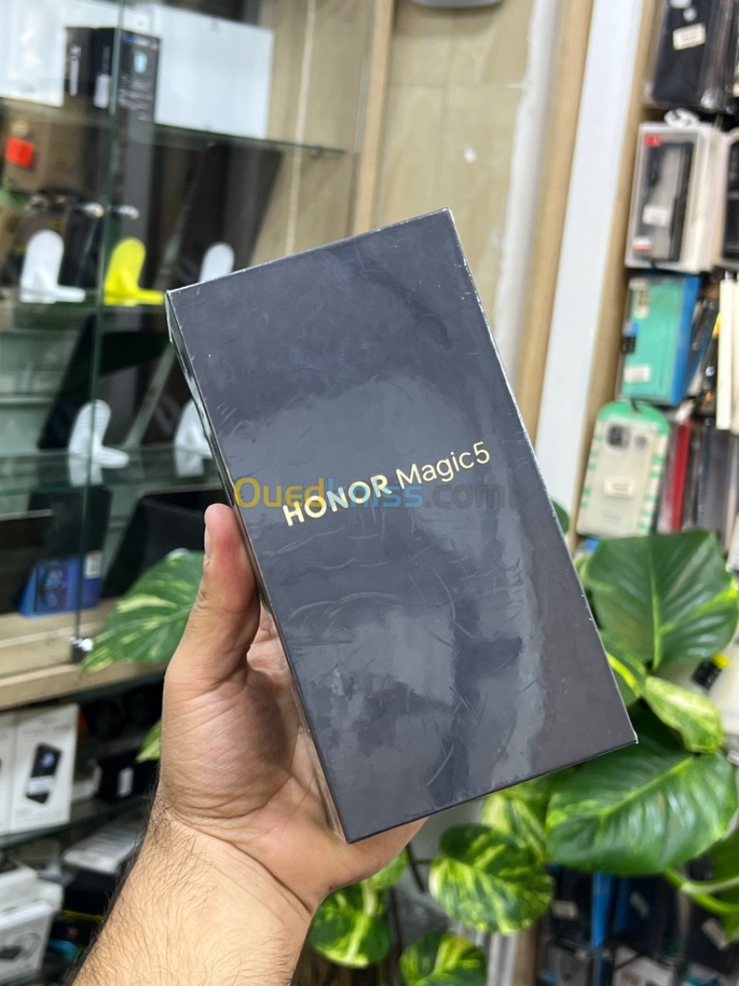 Honor Magic 5 / Magic 5 Pro