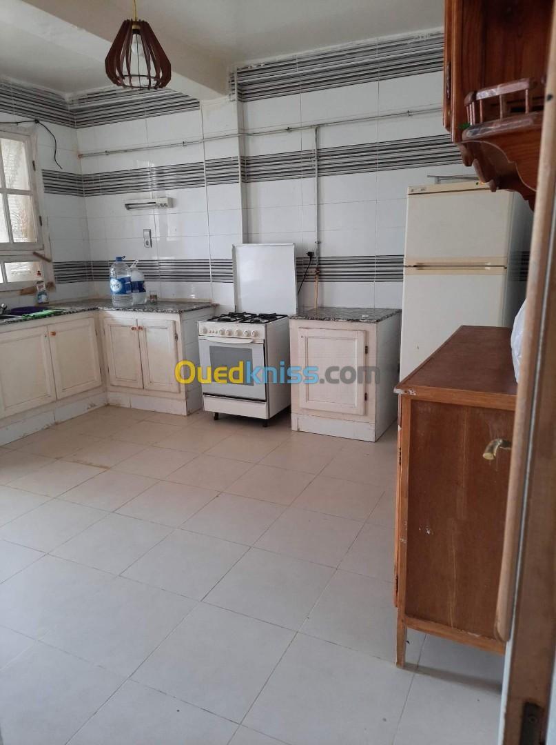 Location Appartement F4 Oran Ain el turck