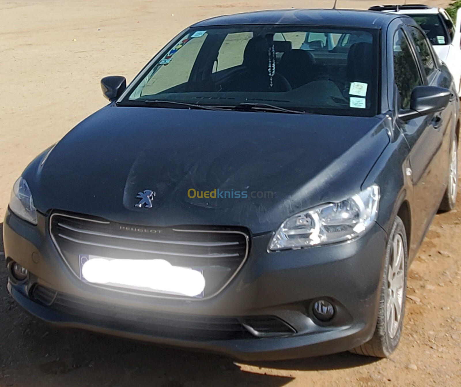 Peugeot 301 2015 pack luxe 