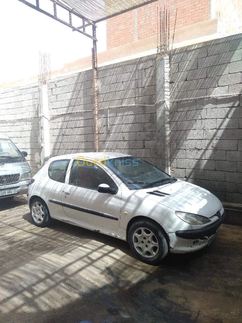 Peugeot 206 2000 ....