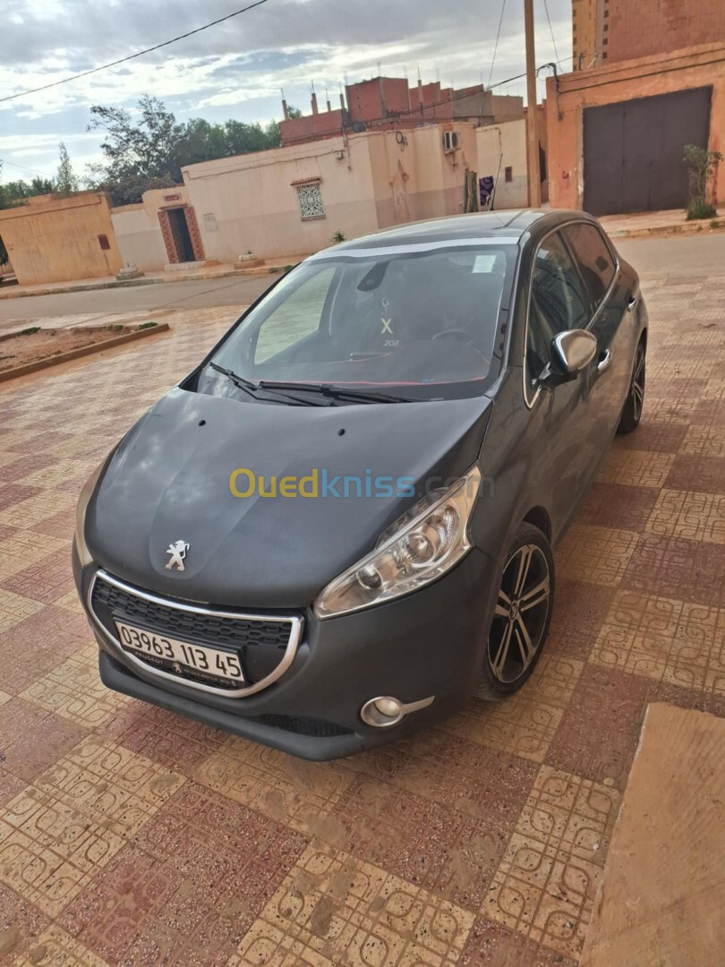 Peugeot 208 2013 