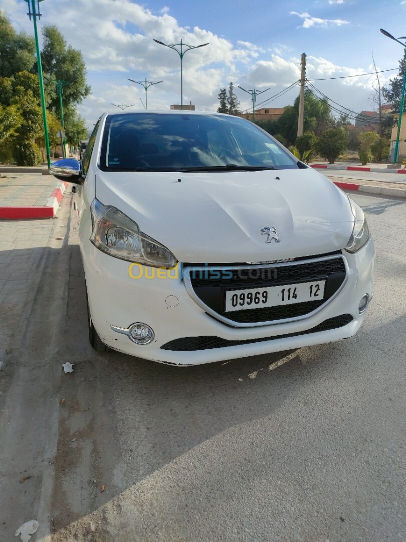 Peugeot 208 2014 208