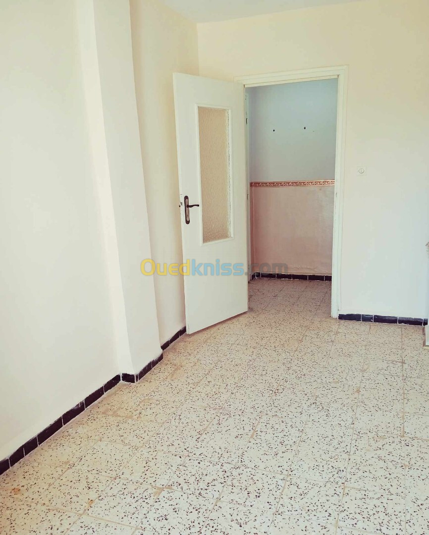 Vente Appartement F2 Médéa Medea