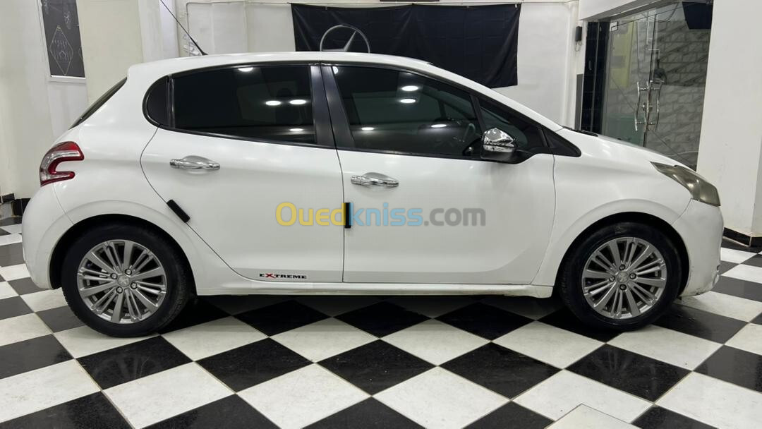 Peugeot 208 2015 Active