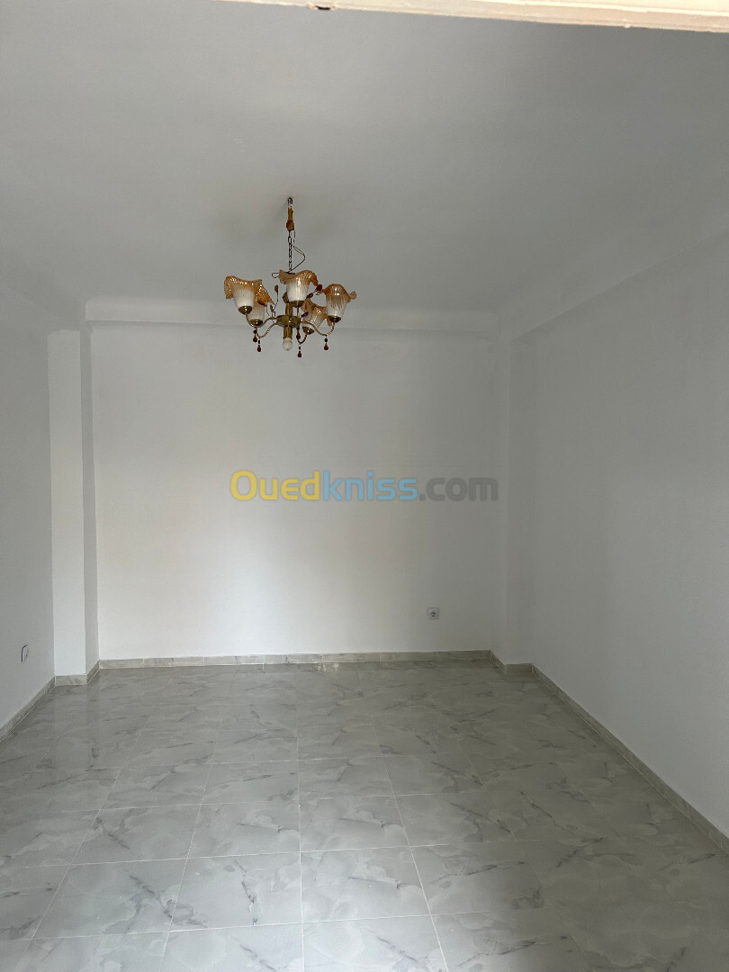 Vente Appartement F3 Tizi Ouzou Tadmait