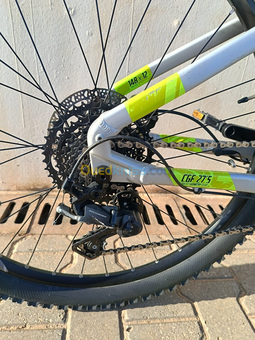 Vélo Électrique Rockrider E-ST520.