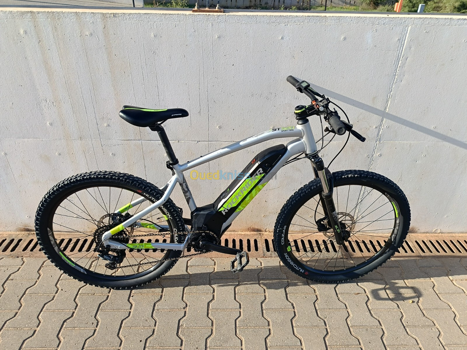 Vélo Électrique Rockrider E-ST520.