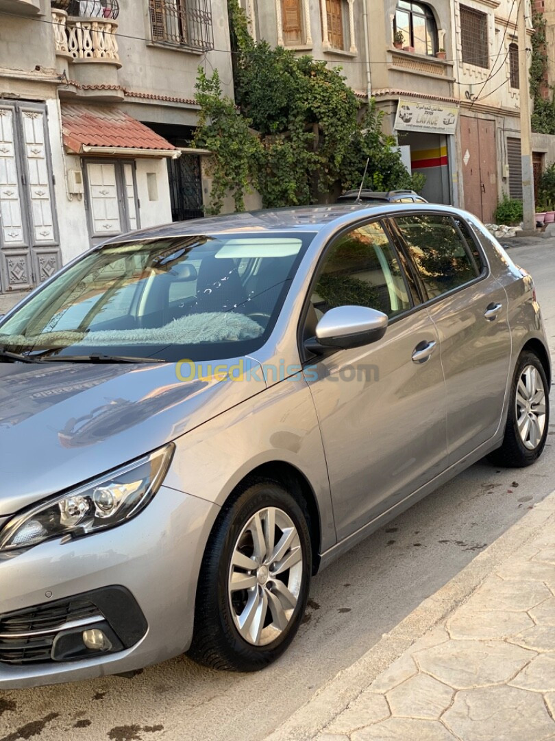 Peugeot 308 2021 